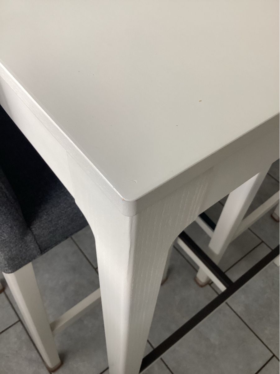 Ikea Tables: Hochtisch mit 4 Stühlen  – D'occasion à Wallisellen par Patrick117 3