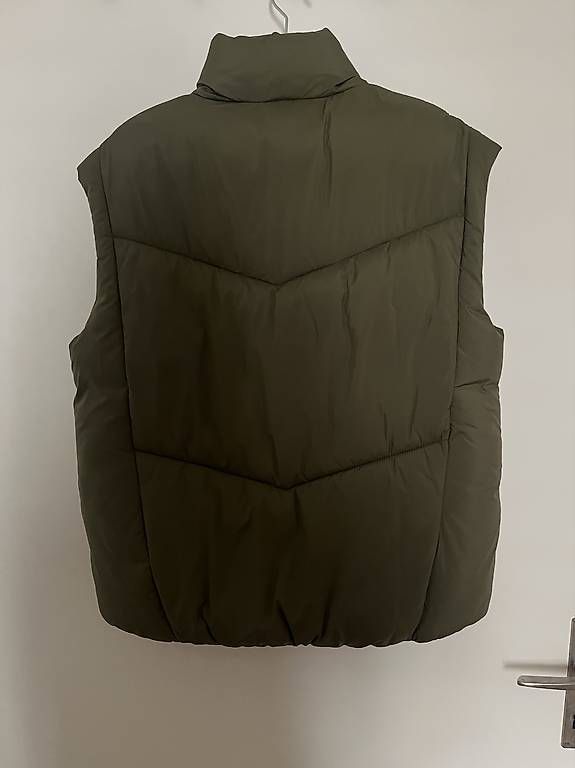 Gilet & Giacche senza maniche: Khakifarbene Weste von Mango – Usato da Zürich venduto da Imaime 1