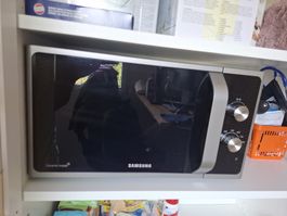 ​Samsung Mikrowelle Solo (Silber/Schwarz) – Top Zustand!