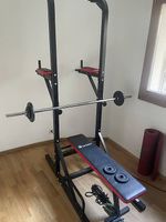 Banc de musculation avec barres multifonction