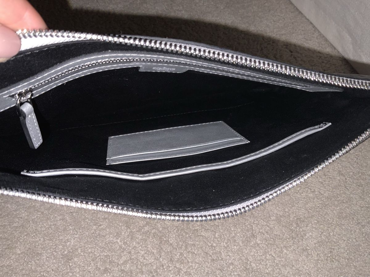Mcm Covers & Borse: MCM Ipad Hülle – Nuovo e nell'imballaggio originale da Zollikon venduto da ali_myc2 3