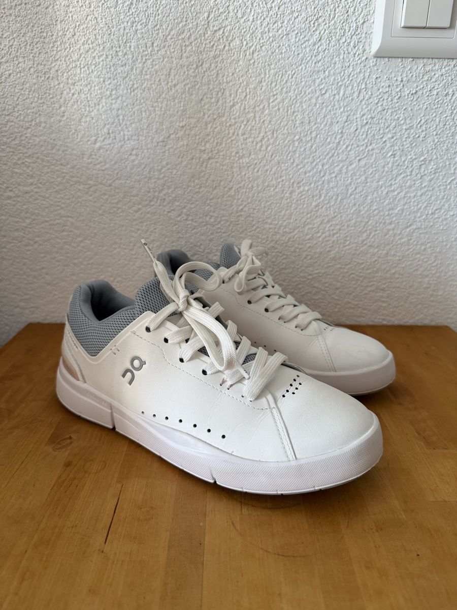 Scarpe da donna: Chaussures On - Roger  – Nuovo (secondo la descrizione) da Gland venduto da taf_20