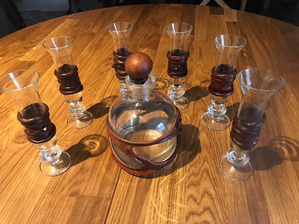 Caraffe: Carafe + 6 verres  – Usato da Le Mont-sur-Lausanne venduto da pasassez