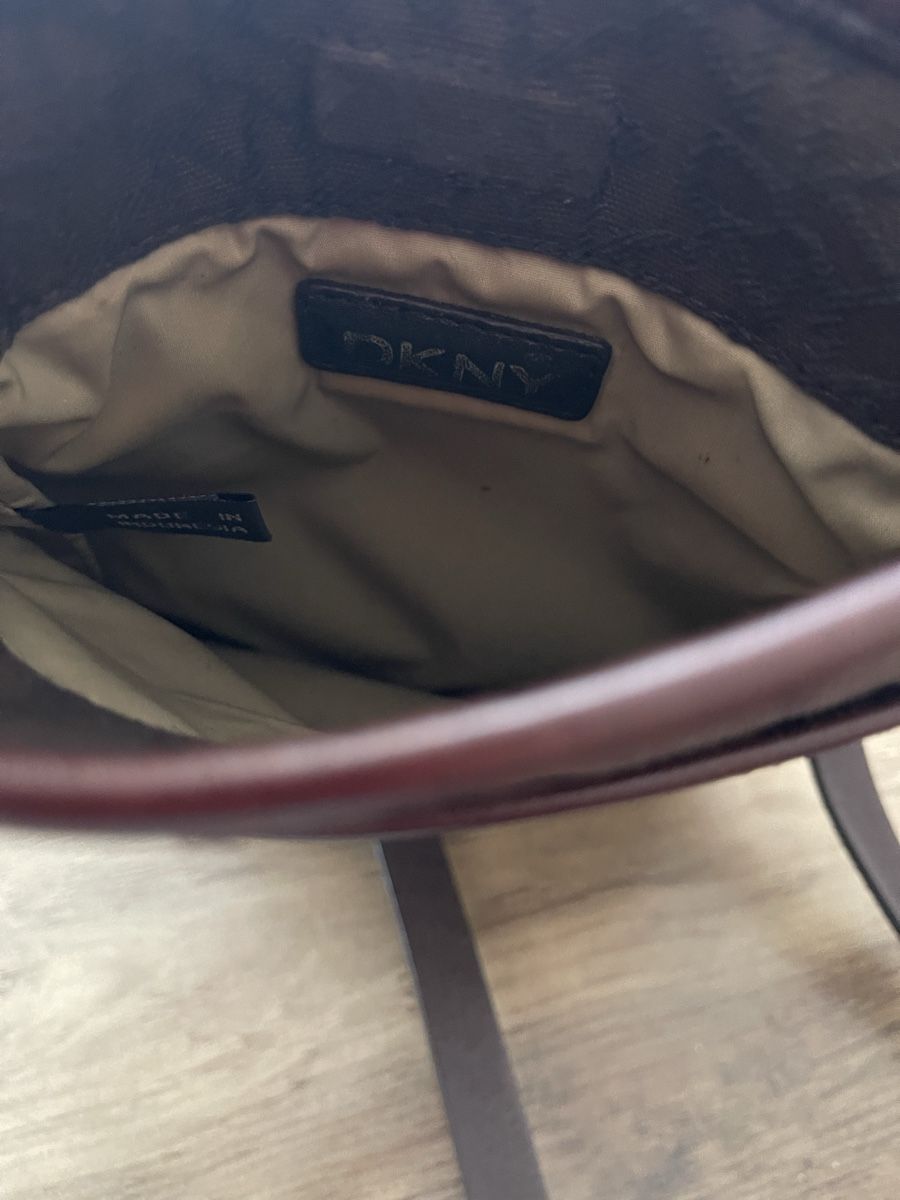 DKNY Borse: kleine Dokumententasche DKNY original – Usato da Dübendorf venduto da olh_rs5r 6