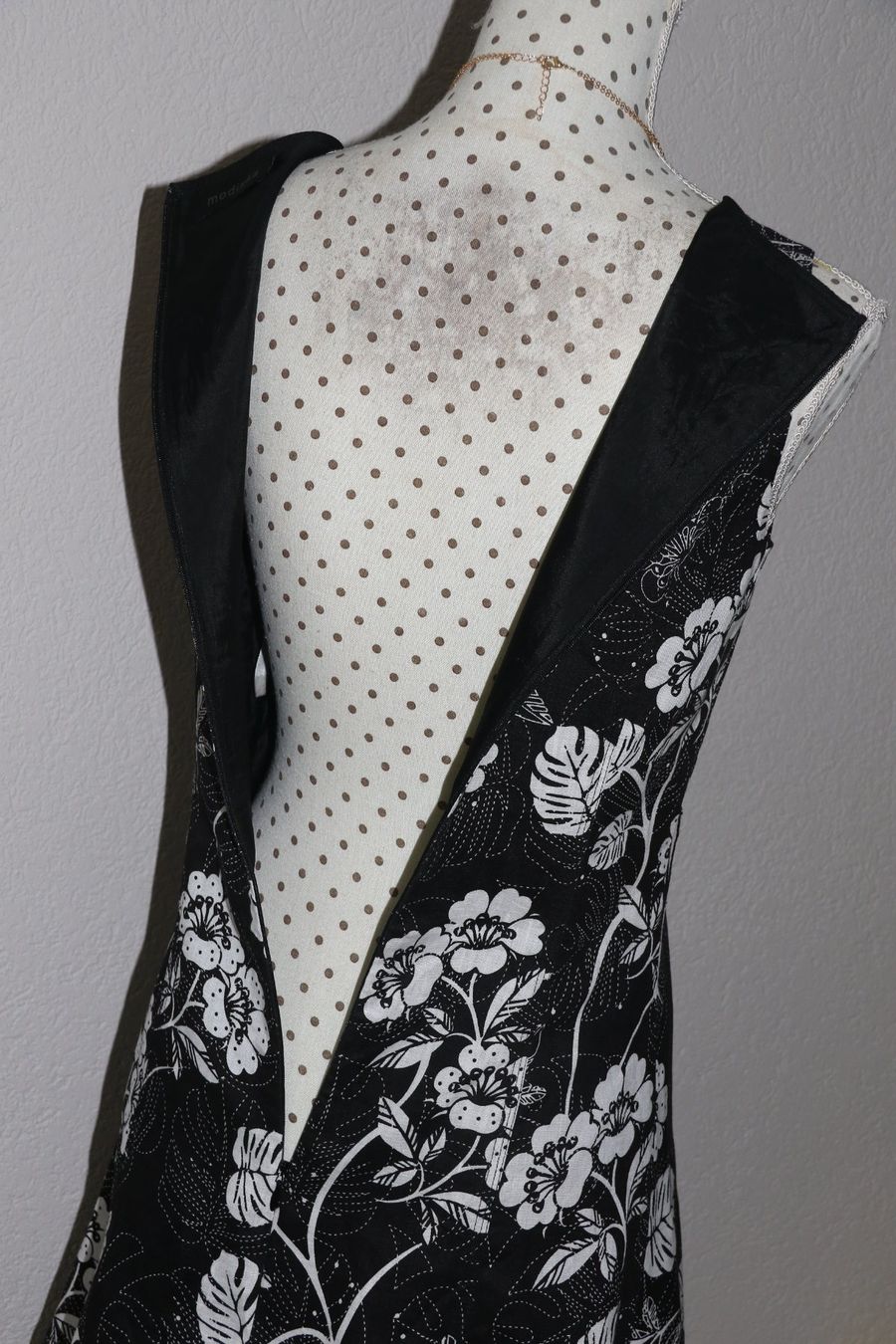 Robes: Wunderschöner Kleid von MODISSA Gr.34 aus 100% Leinen – Neuf (Voir description) à Oberwil-Lieli par Svetlana28 7