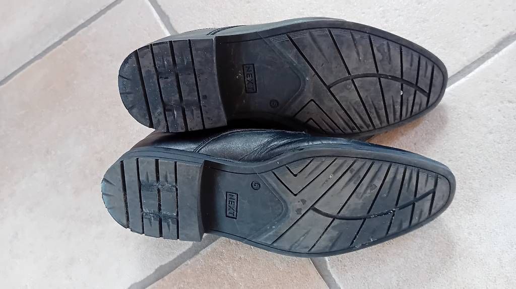 Scarpe per ragazzi: Chaussures basses noires 38 – Usato da Juriens venduto da Twist03 1
