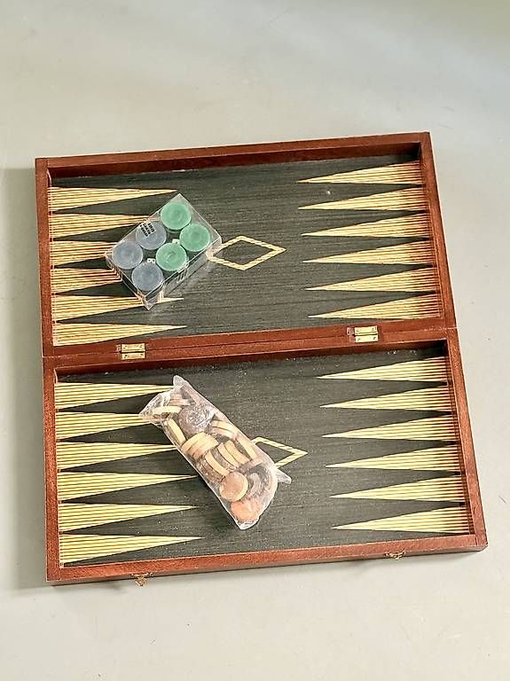Giochi: Backgammon – Usato da Herisau venduto da ing_9rbk