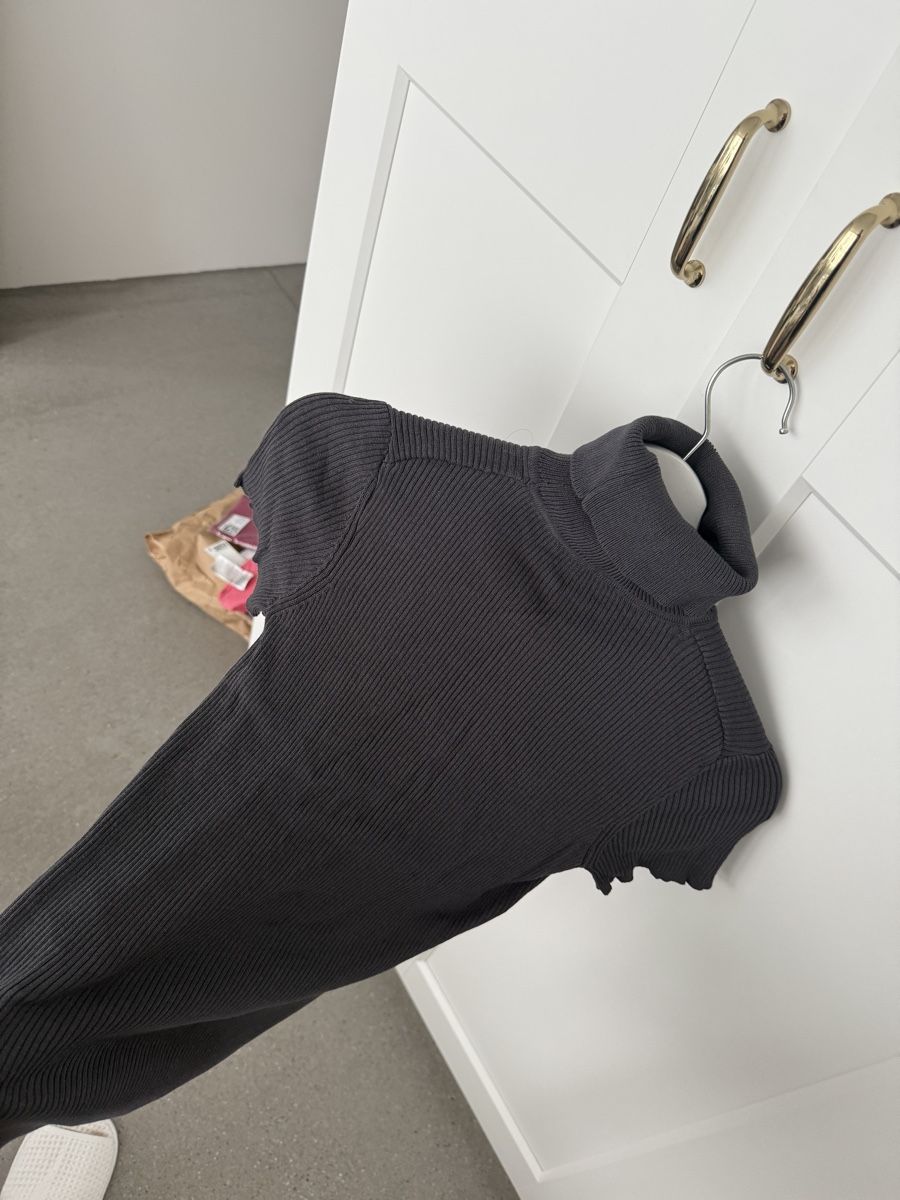 Zara T-Shirts: Damen Pullover grau Grösse M kurzarm – Neu (gemäss Beschreibung) aus Zürich von iva_iva 2