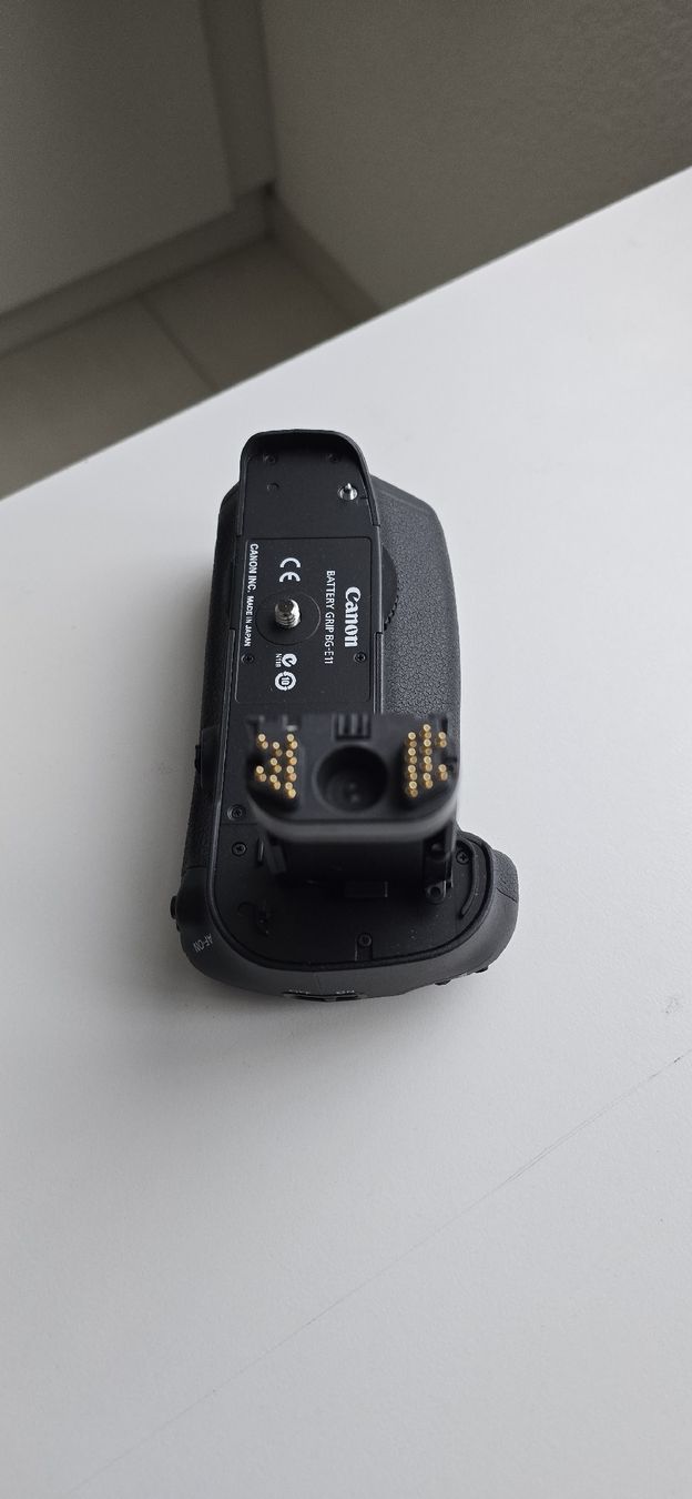 Canon Fotocamera: Canon BG-E11 Akkugriff – Nuovo (secondo la descrizione) da Rüti ZH venduto da S2017 3