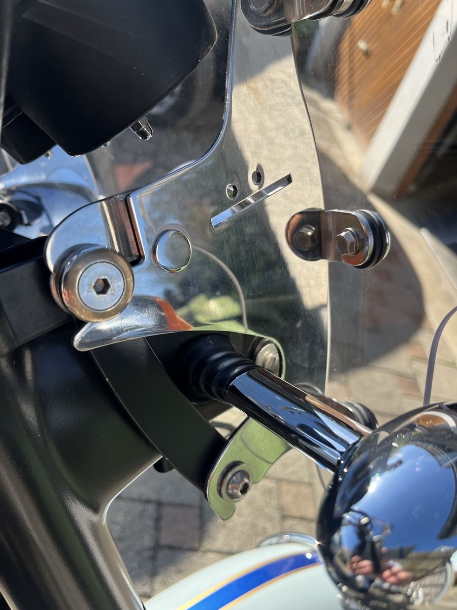 Triumph Tutti i ricambio per moto: Triumph Motorad Windshield – Usato da Sirnach venduto da oli_82kd 7