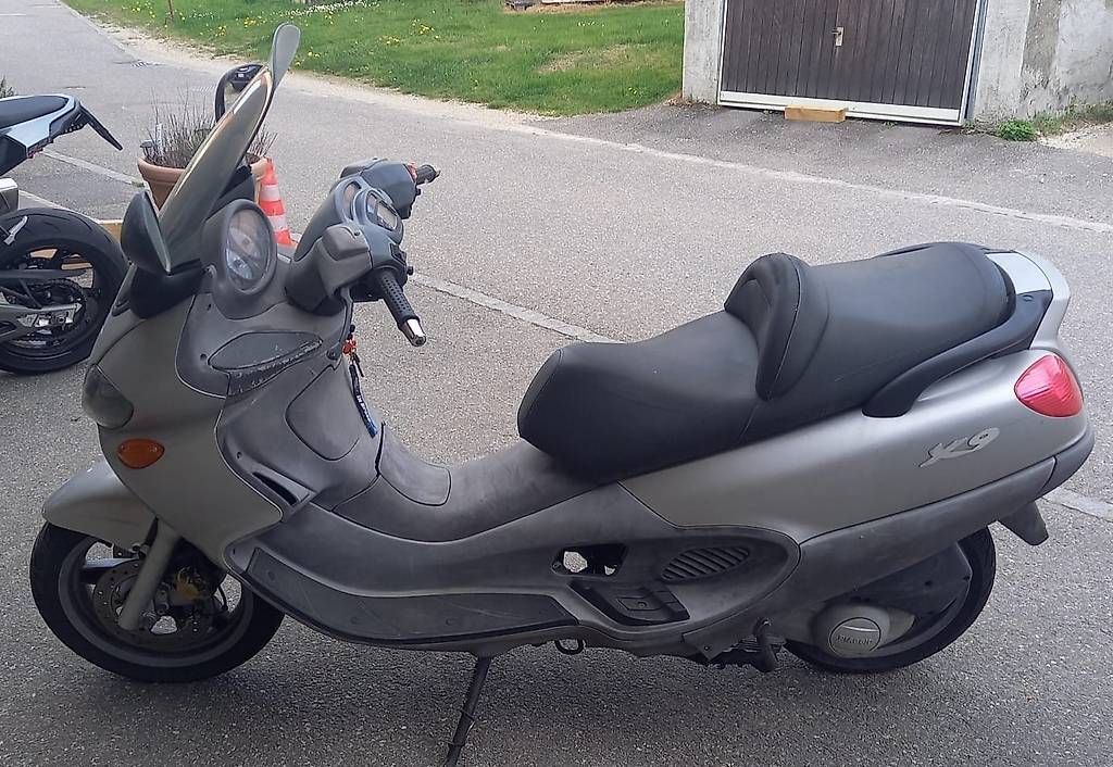 Piaggio Scooter: Scooter Piaggio X9-180 – Usato da Villars-le-Terroir venduto da isa_27br 2