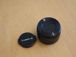 Lumix G Vario 12-32mm f/3.5-5.6 ASPH Lens + JJC lens cap