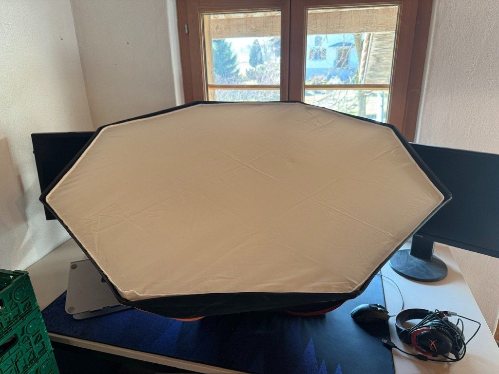 Walimex Flash: Wallimex Octa 120cm Diffusor Schirm mit Ständer – Usato da Hörhausen venduto da SevenTimesSix