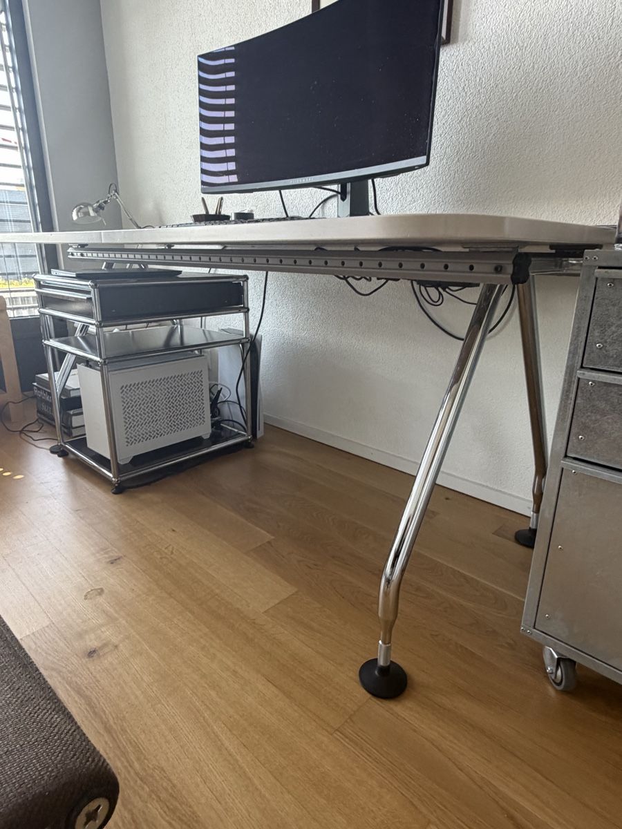 Bureaux: Vitra Bürotisch – D'occasion à Bern par Jer__59 1
