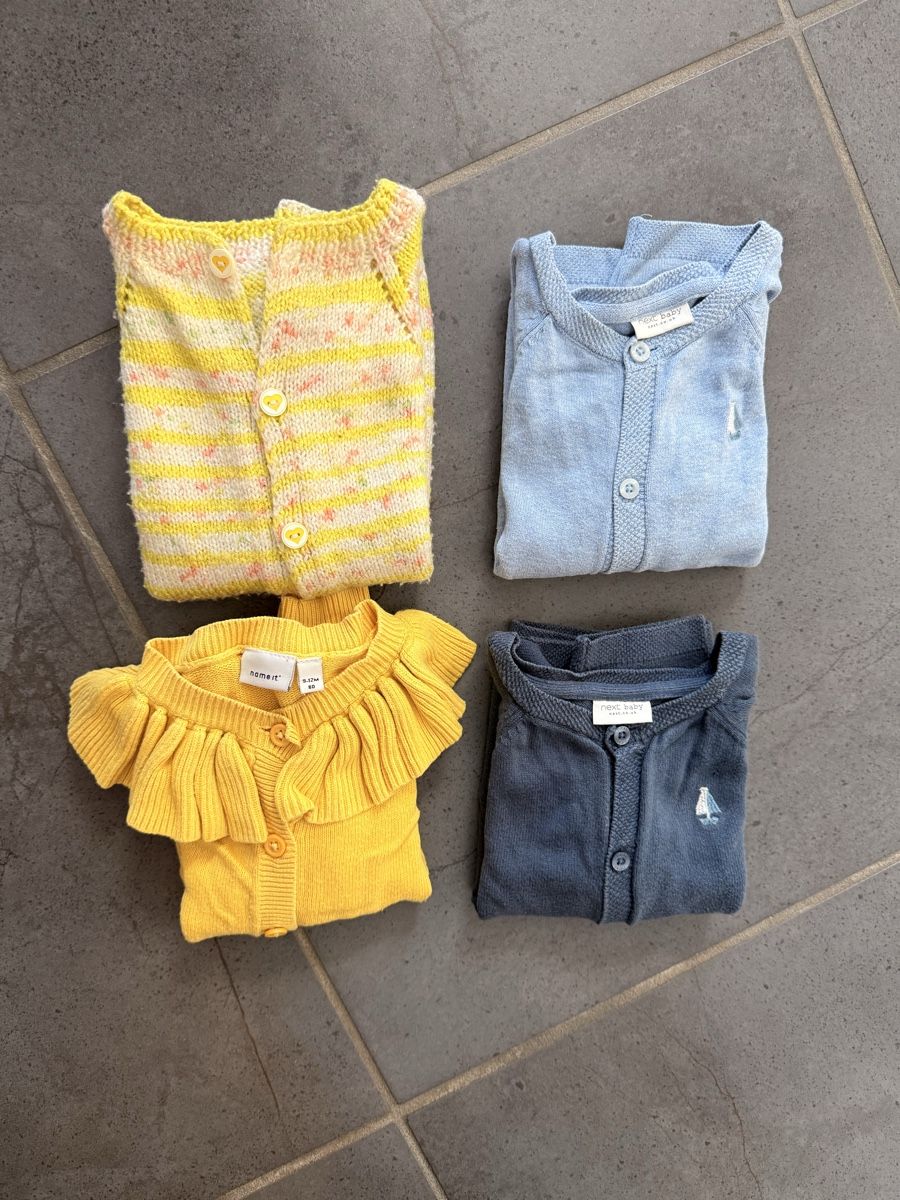 Lotti & Set di vestiti: Kinder Strickjacken Set 4 Mädchen Grösse 80-98 – Usato da Aarau venduto da xiy_p5h2