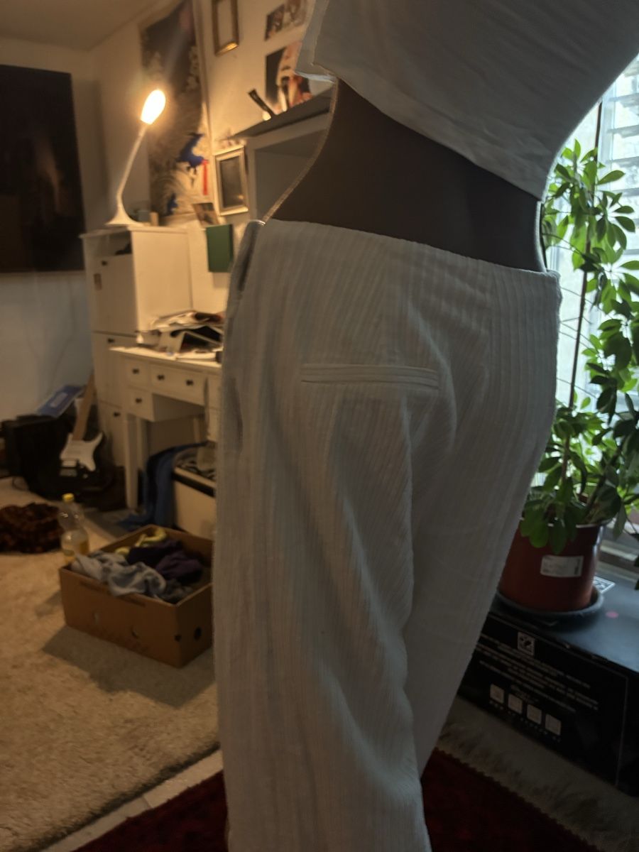 Hosen: Weisse Corde Hose – Gebraucht aus Ueberstorf von nai_9z9s 3