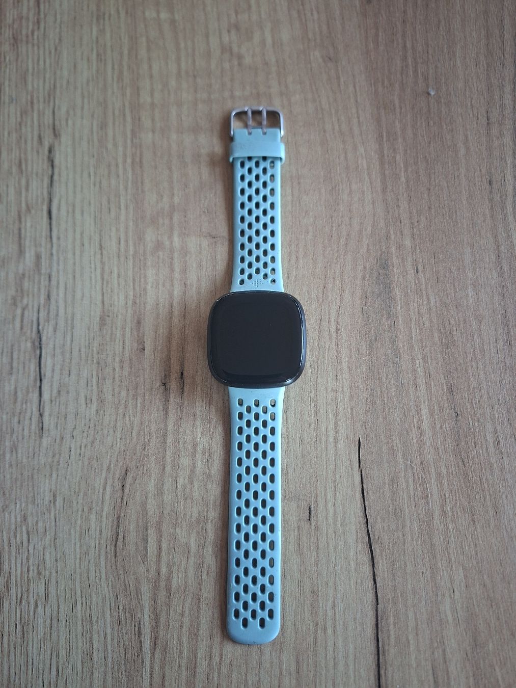 Fitbit Smartwatch: Montre connectée Fitbit Versa 3 – Gebraucht aus Yvonand von Joaquim99 2