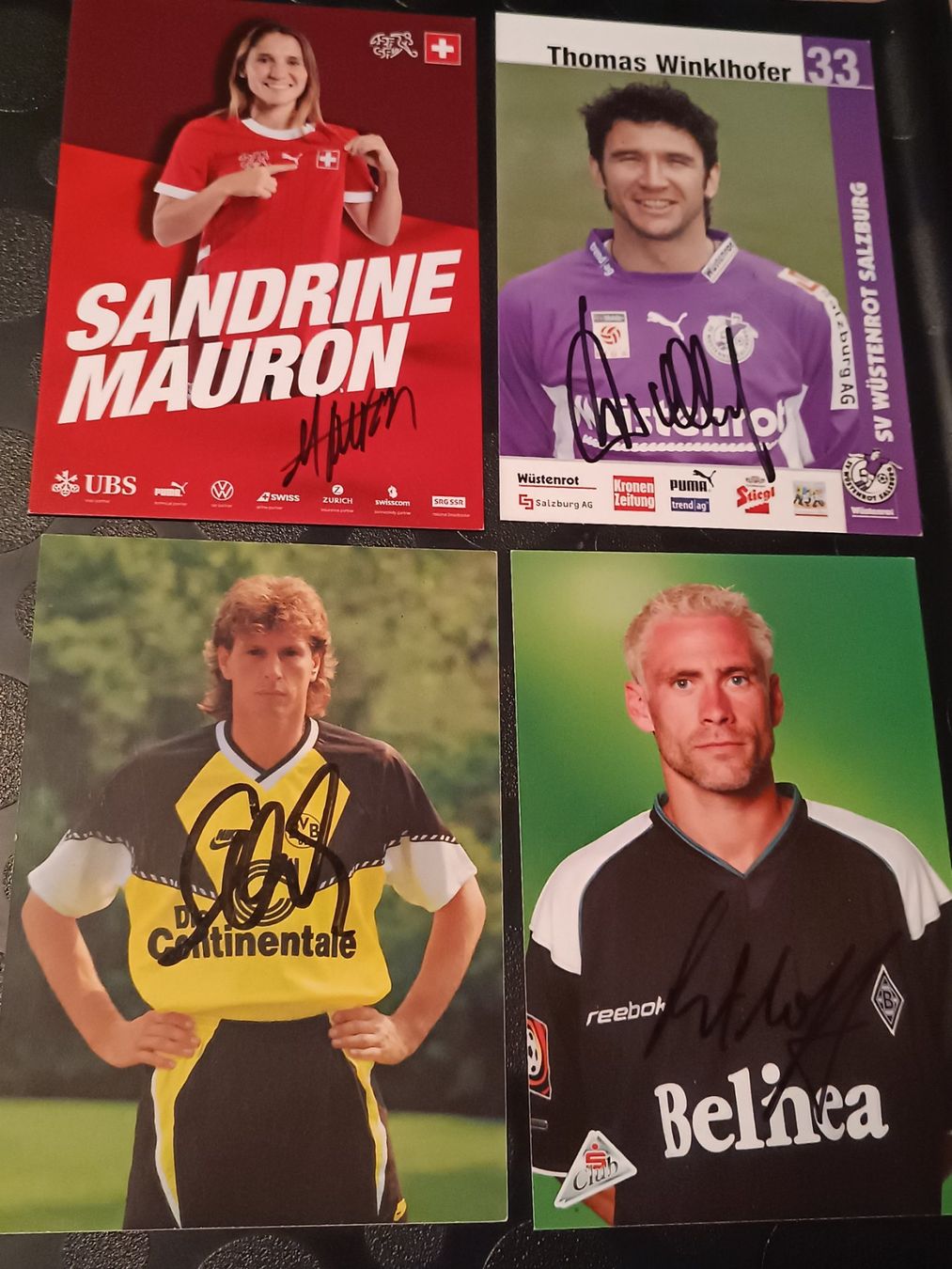 Autogramme: Fussball-Mix - 4 signierte Autogrammkarten - Set – Gebraucht aus Menziken von Artographs