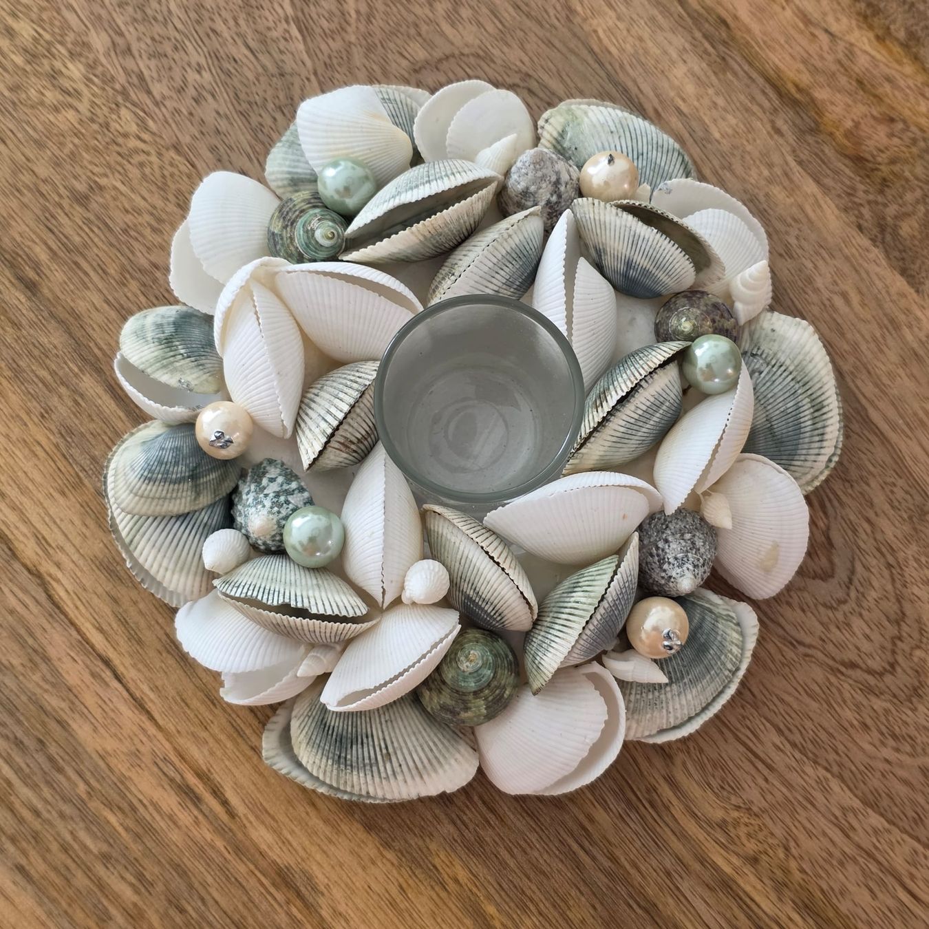 Portacandele: Kerzenhalter mit Muscheln und Perlen – Usato da Rheinsulz venduto da Dred 1