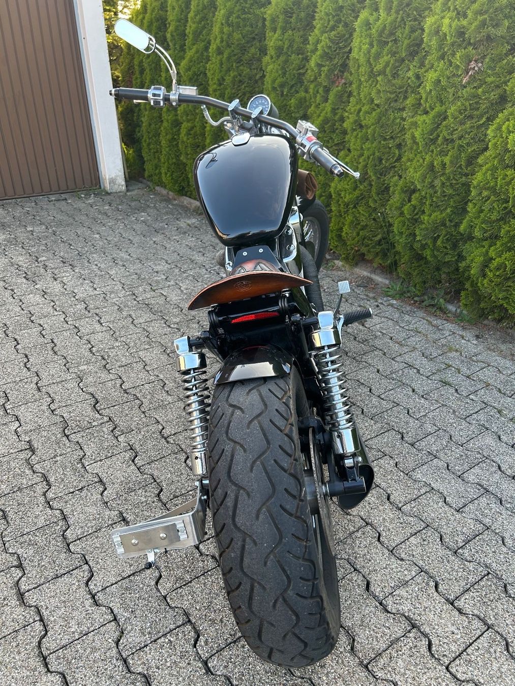 Suzuki Chopper: Suzuki Intruder VS1400 GLP Bobber – Gebraucht aus Wünnewil von  2