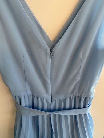 Sommerliches, hellblaues Kleid mit Plissee-Rock, Gr. 40