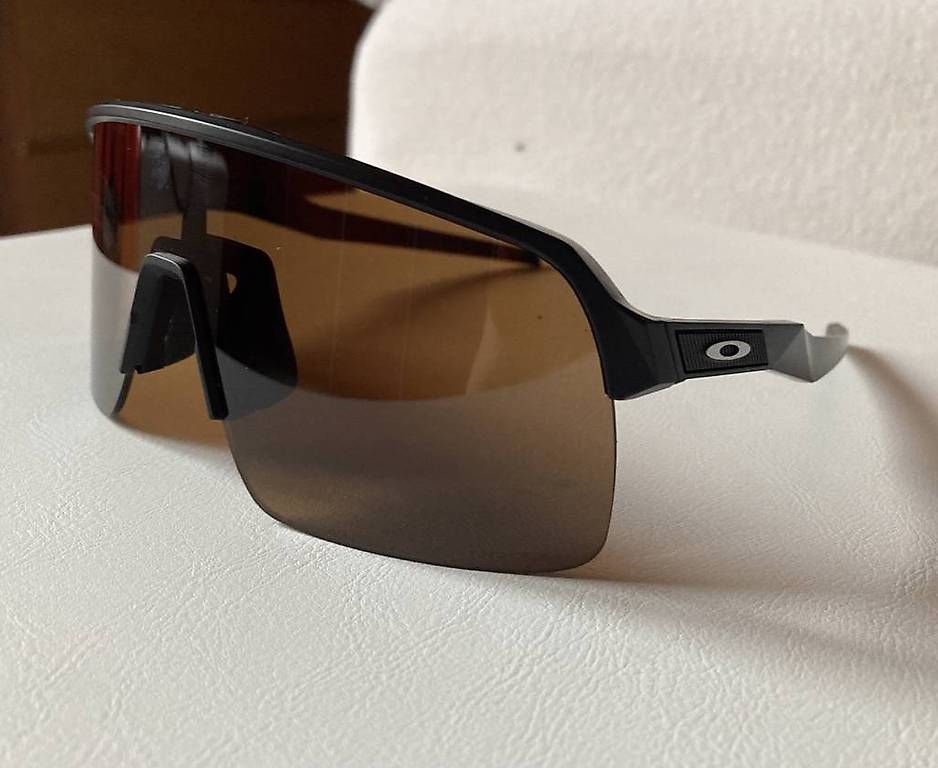 Occhiali & Lenti: Oakley Sutro lite – Usato da Vinzel venduto da PFrancet 2