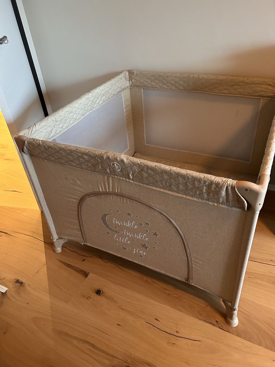 Box & Barriere di sicurezza: Reisebett / Laufgitter – Usato da Eggenwil venduto da desibetschart