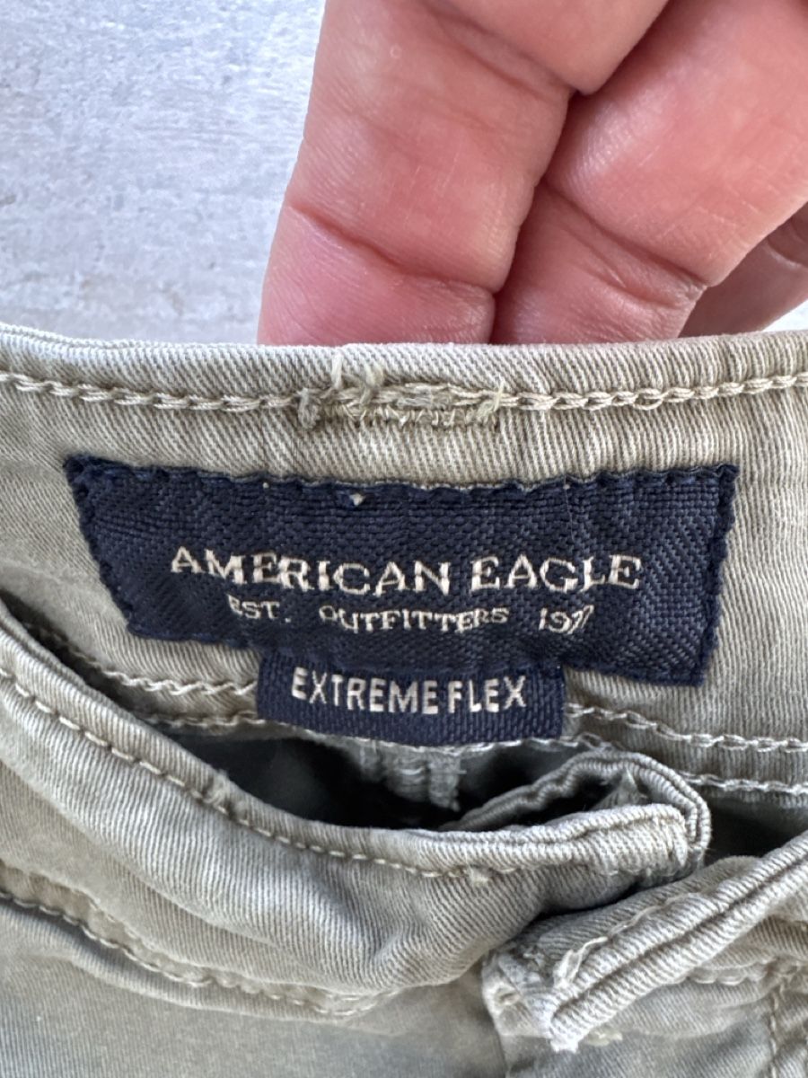 American Eagle Pantaloni: 3 Stk American Eagle Shorts Grösse 36  – Usato da Unterägeri venduto da fisch67 2