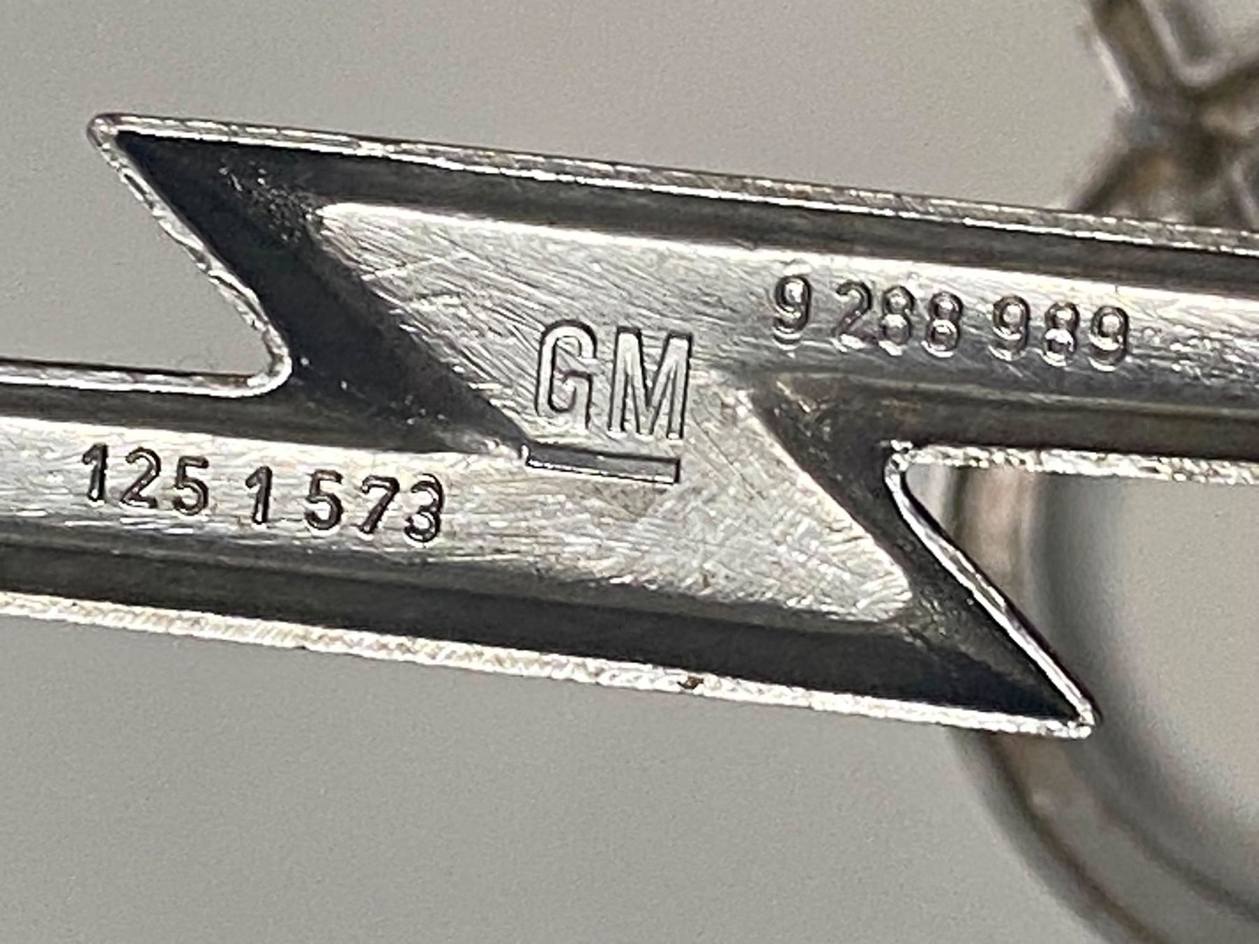 Opel Sonstiges Fahrzeugzubehör: Zwei Vintage Original OPEL Emblem – Gebraucht aus Dübendorf von lan1808 5