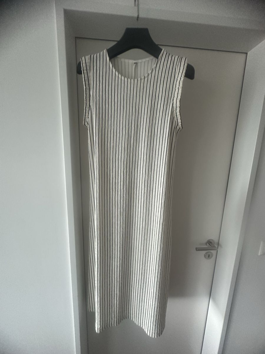 Robes: Kleid Gr. M - neu – Neuf (Voir description) à Diepoldsau par Soleil0425 1