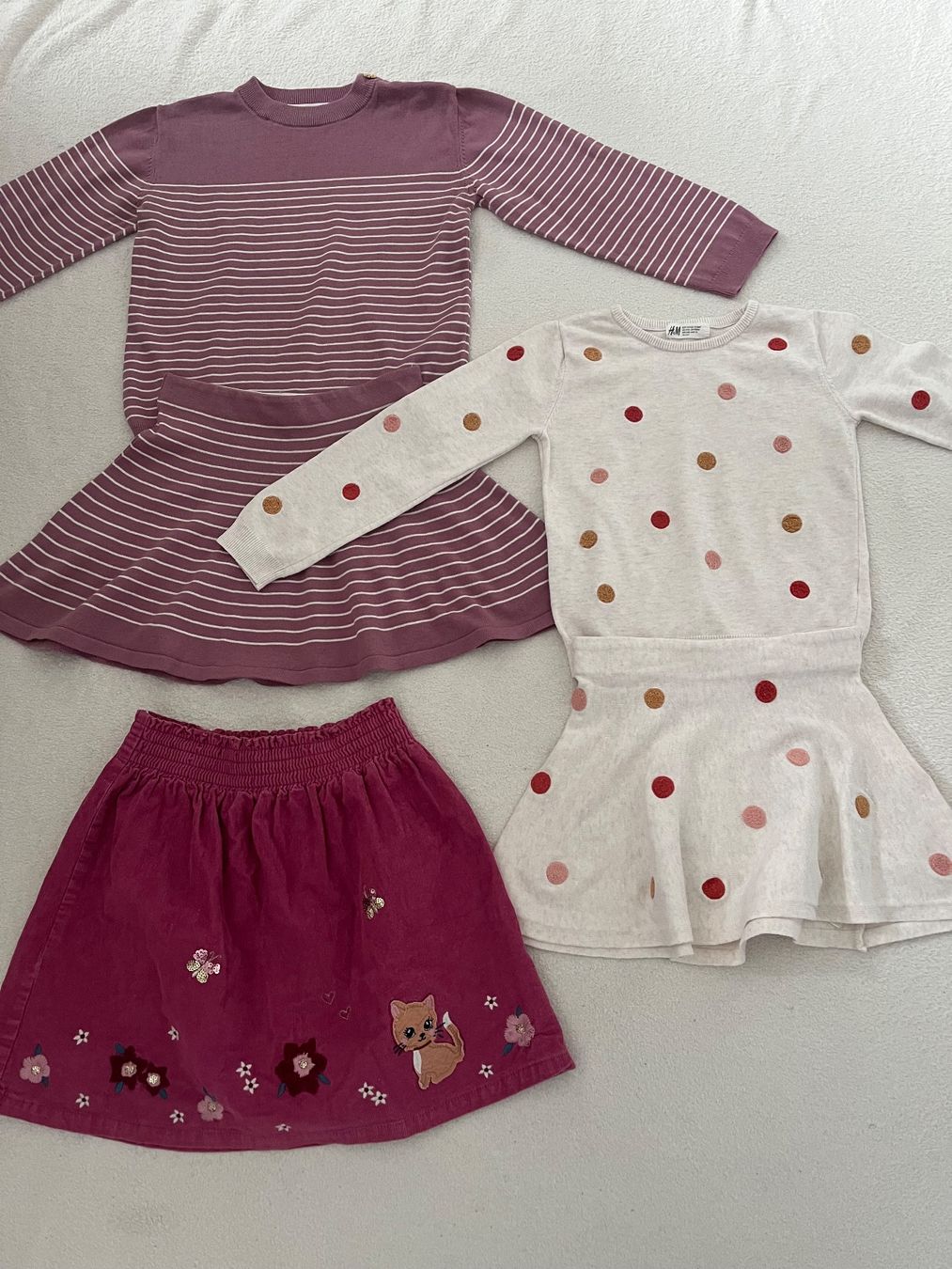 Lotti & Set di vestiti: Kleiderpaket Mädchen Gr.122-128 mit Neu – Usato da Genève venduto da zuz_rd69 2
