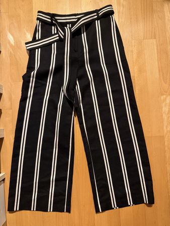 Maje Hose gestreift schwarz weiss Gr. 36 wie neu