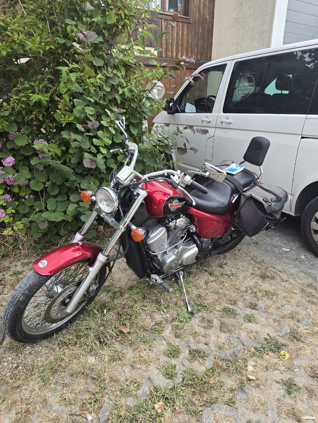 Honda Cruisers: Honda shadow 600 – D'occasion à Hettiswil par Keeoll