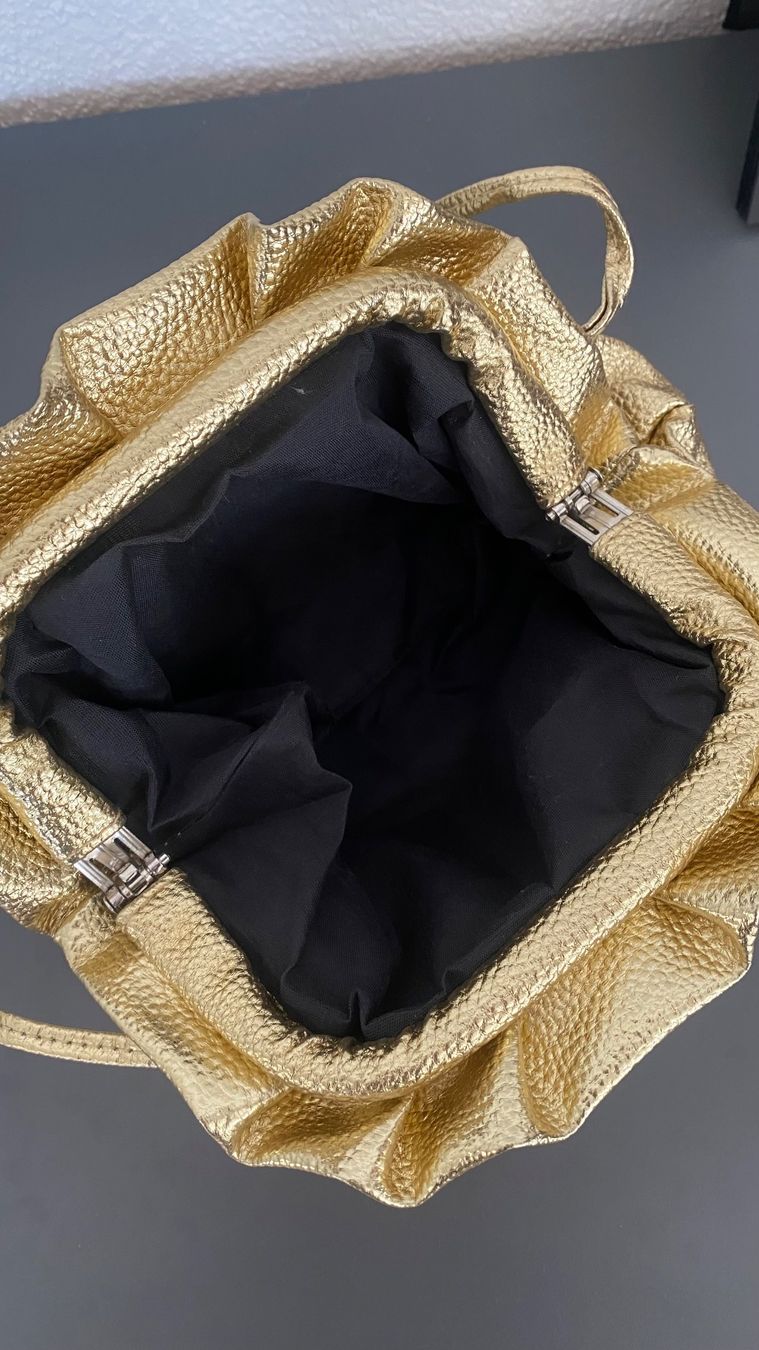 Sacs femmes: Crossbody Tasche in gold – D'occasion à Thalwil par olh_7cpg 3