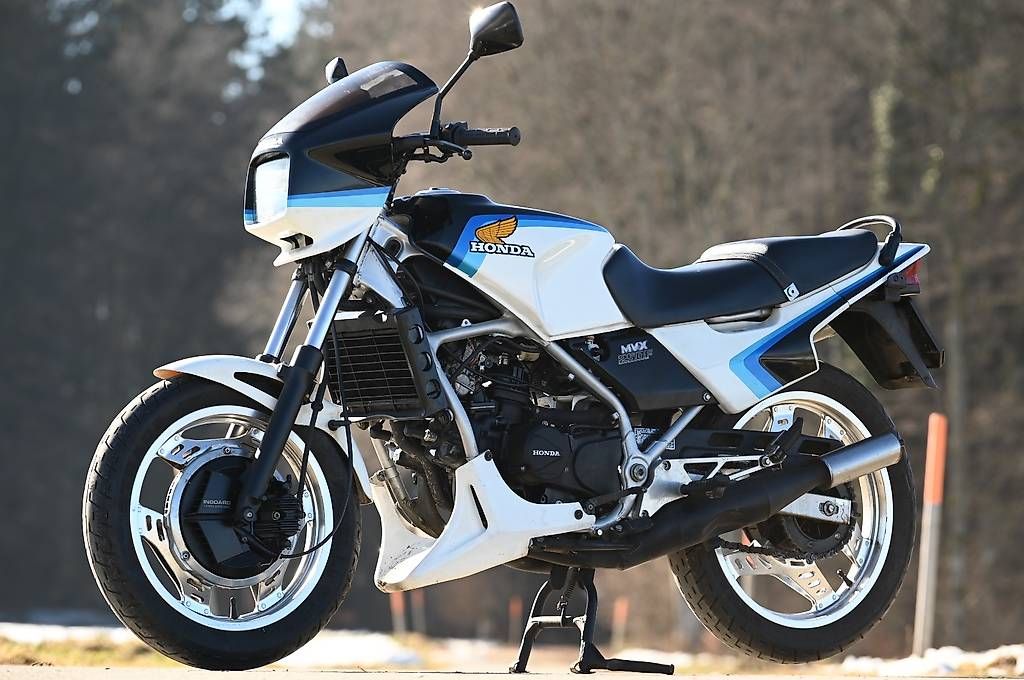 Strada: Honda Mvx 250  – Usato da Lussery-Villars venduto da nun_rjc5 2