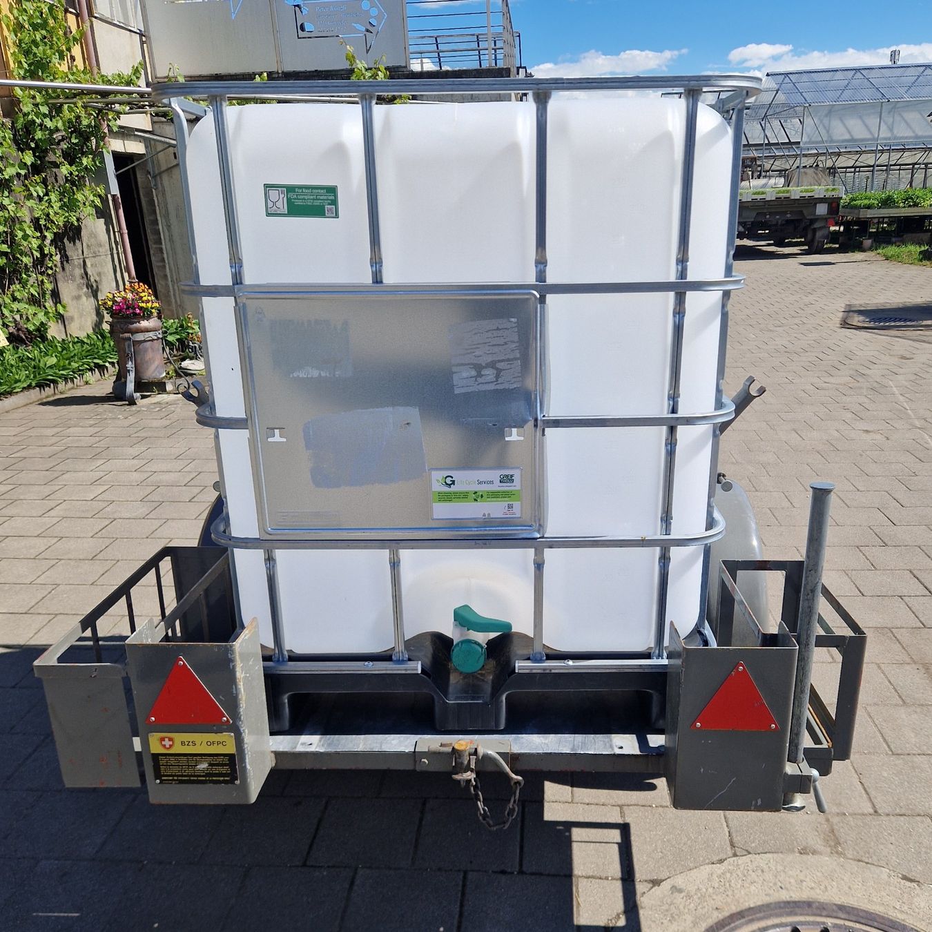 Remorques: Anhänger mit Wassertank IBC – D'occasion à Gampelen par Schmidi887 2