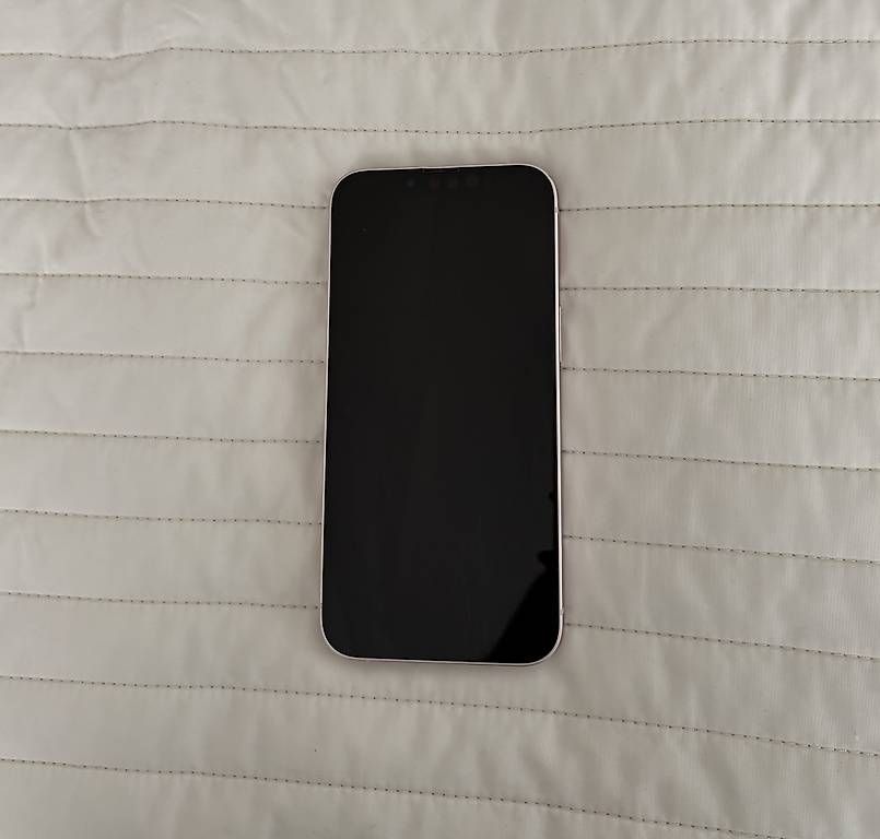 Handys / Smartphones: IPhone 13, 128 GB – Gebraucht aus Stansstad von kim_px9v 1