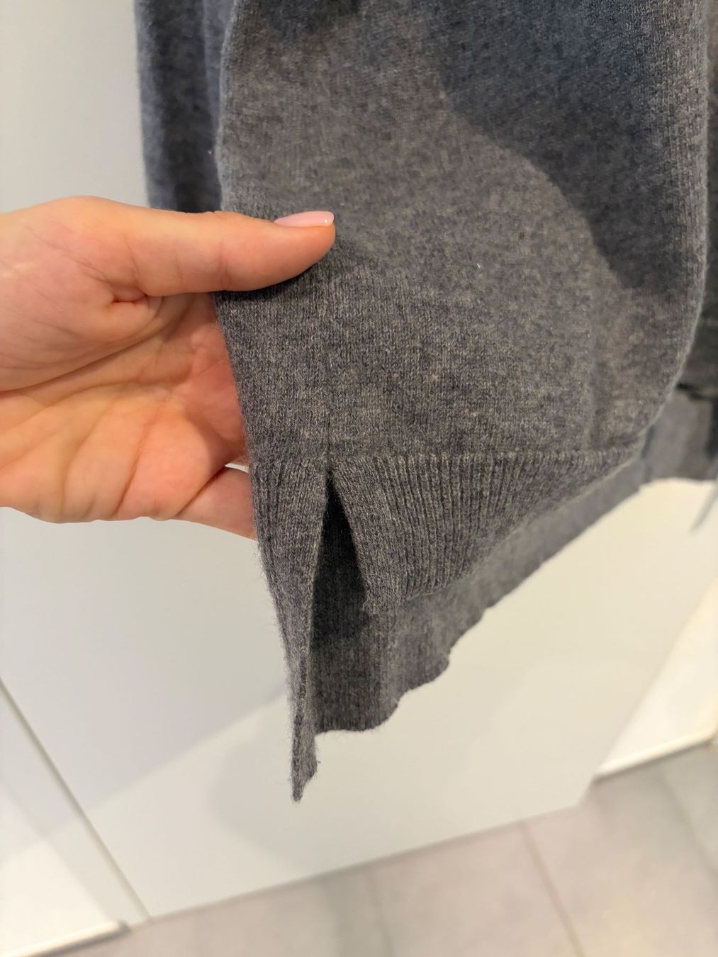 Massimo Dutti Pullover & Sweatshirts: Massimo Dutti Kaschmir Pullover grau – Gebraucht aus Dielsdorf von Anthony111 8