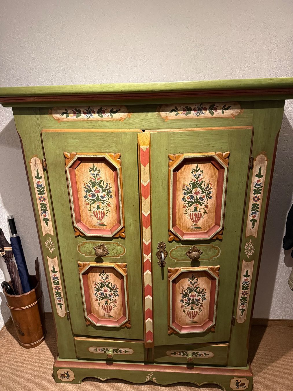 Cassettiere: Traditional Swiss made Voglauer utility cabinet – Usato da Ebmatingen venduto da sea_zkz2