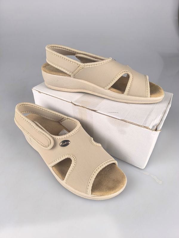 Scarpe da donna: Comfort Schuhe 41 – Usato da Rüti ZH venduto da Restwert_Rueti_ZH 2
