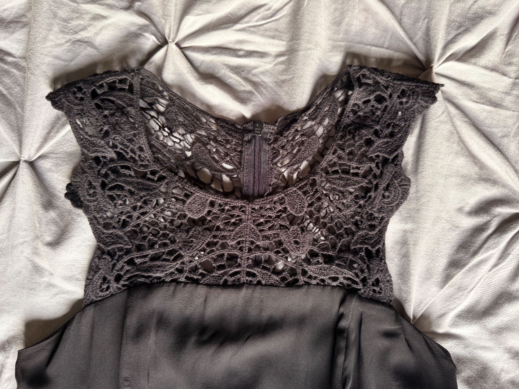 Kleider: Elegante vestito nero con pizzo – Neu (gemäss Beschreibung) aus Bellinzona von bul_mvy5 1