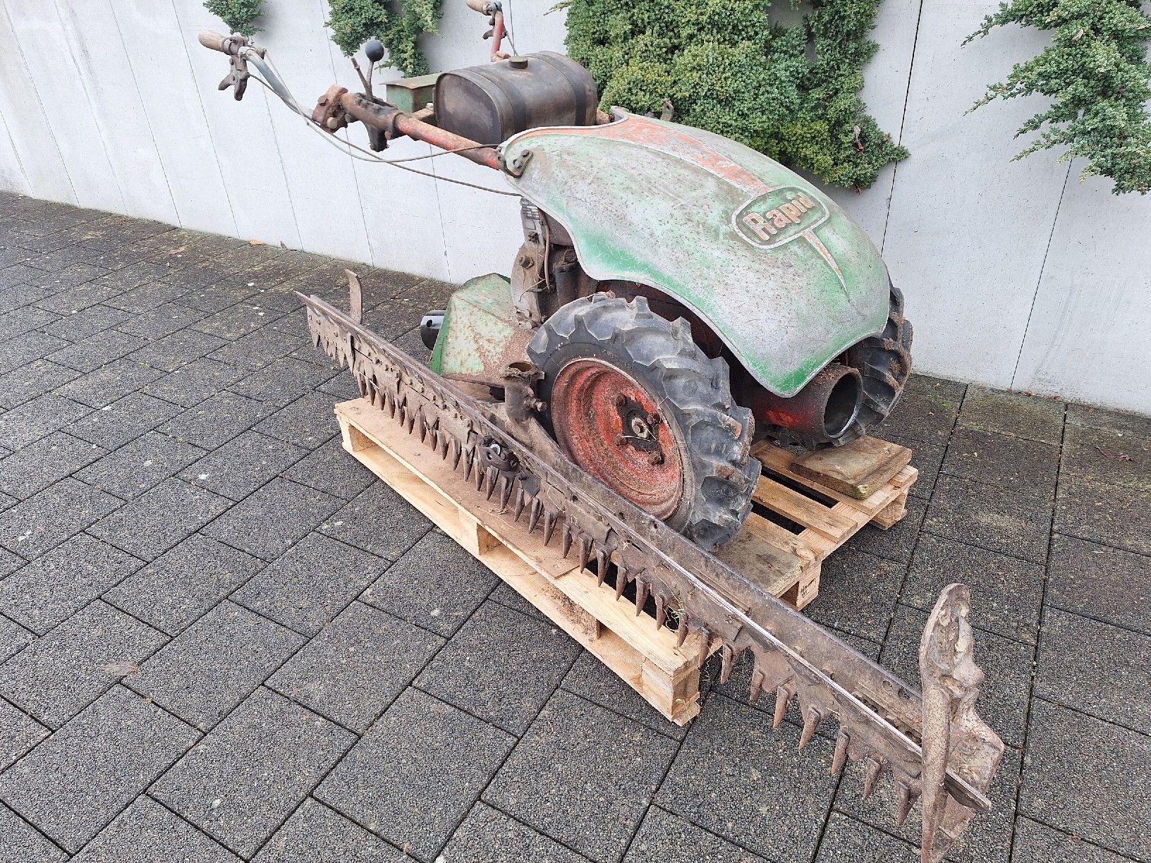 Rapid Trattori: Rapid Motormäher Einachser Traktor – Difettoso da Auw venduto da Zuendapp1952