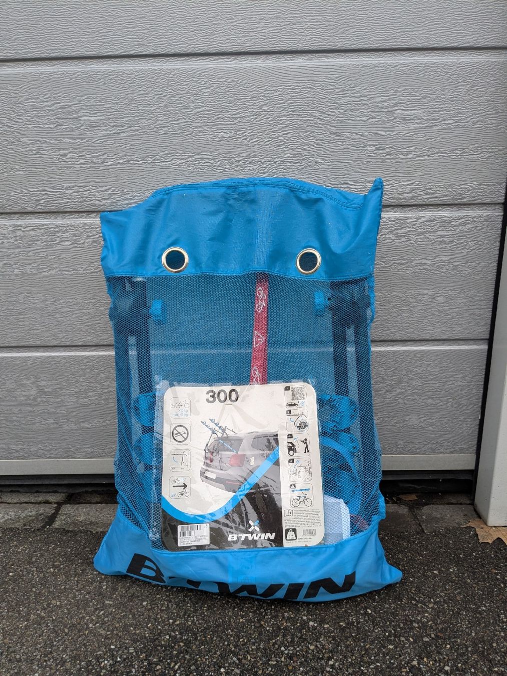 Accessori per altri veicoli: B'Twin 300 trunk bike rack - portable and practical! – Nuovo (secondo la descrizione) da Aarburg venduto da ali_7rgj