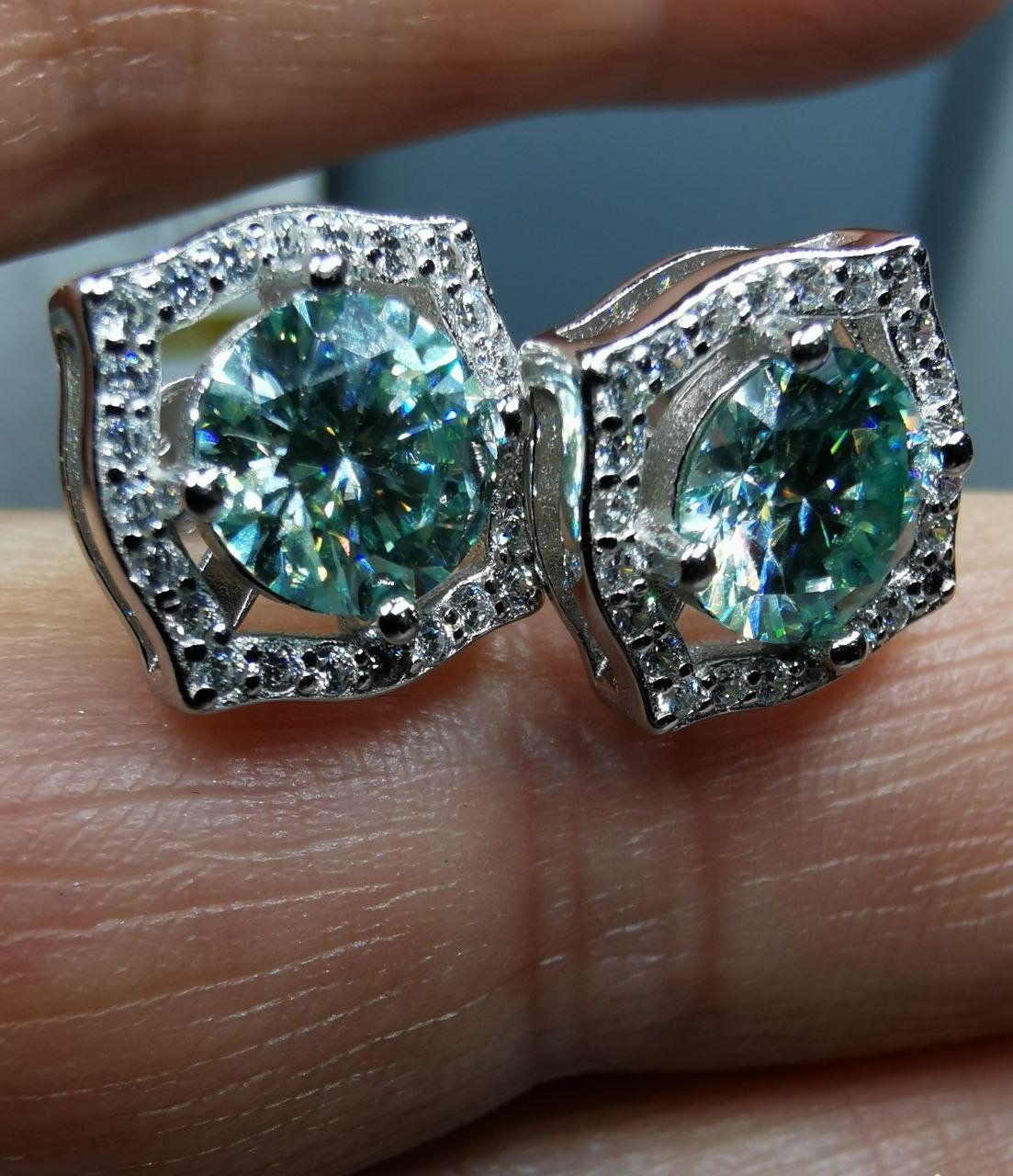Orecchini pendenti & Orecchini a lobo: Boucles d'oreille argent avec moissanites 2 ct certifié GRA – Nuovo e nell'imballaggio originale da Reconvilier venduto da Tsma67 2