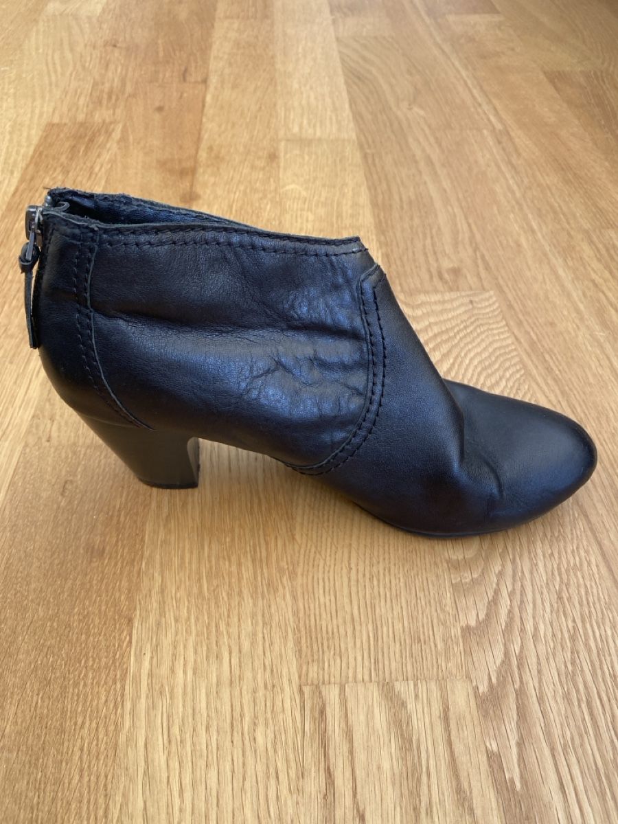 Scarpe da donna: Bottines Roberto Santi – Usato da Villeret venduto da Laloer22 1