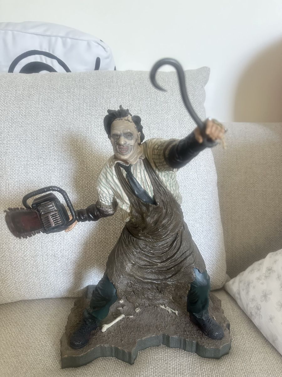 Statuette: Leatherface  – Usato da Glattpark(Opfikon) venduto da ConnyLee