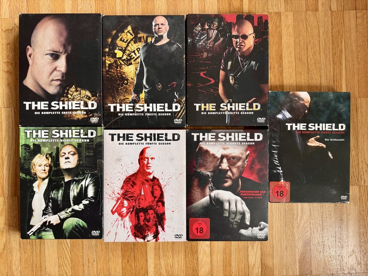 Alle DVDs: L’intégrale coffrets DVD - The Shield – Gebraucht aus Moutier von MajoretteMuffin