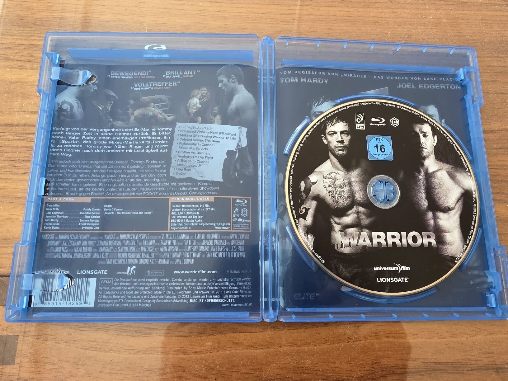 Alle DVDs: Warrior Blu-ray Tom Hardy Joel Edgerton  – Gebraucht aus Olten von Rappe50 2