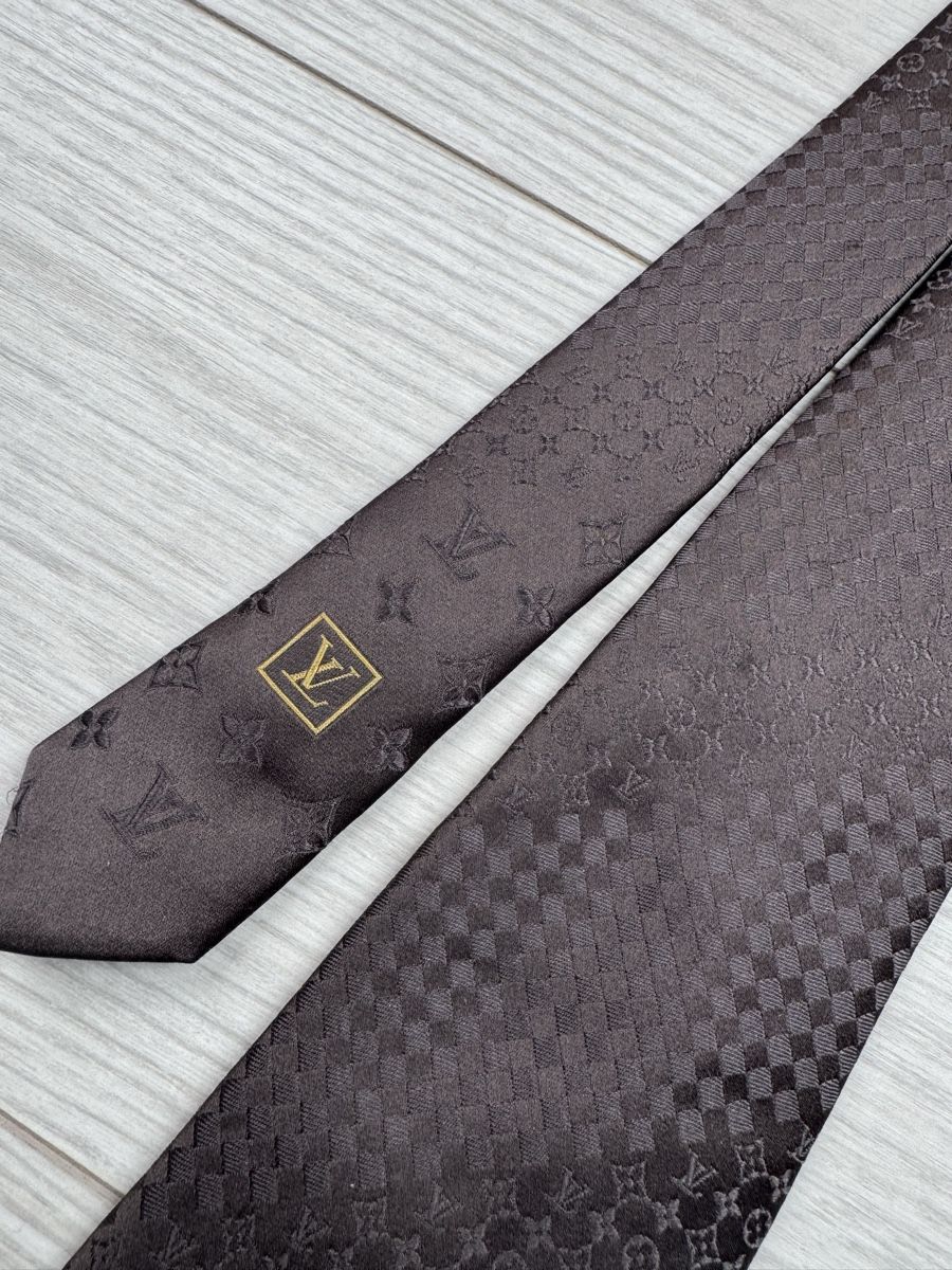 Louis Vuitton Cravatte: Louis Vuitton cravate, tie brown – Usato da Basel venduto da mimi8668 5