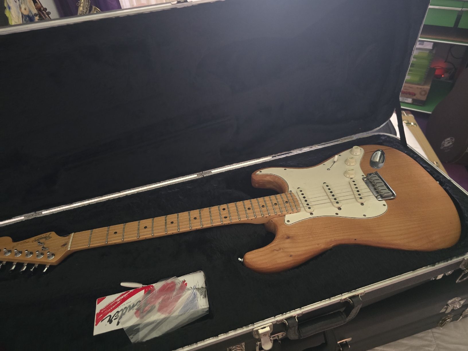 Fender Strumenti musicali: FENDER STRATOCASTER VON 1983/84 ... GEM. BILDER ... – Usato da Zürich venduto da Antiquedealer